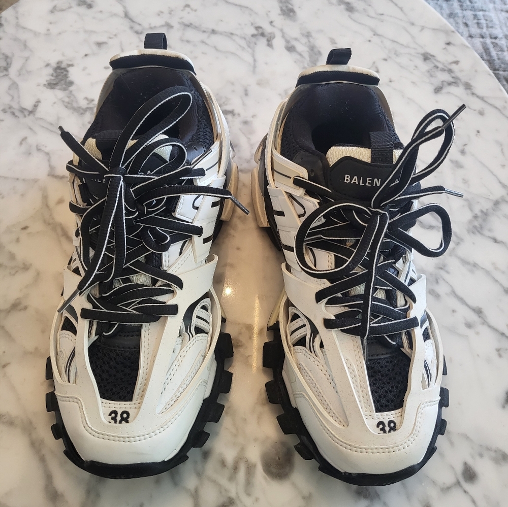 Balenciaga sneakers 38